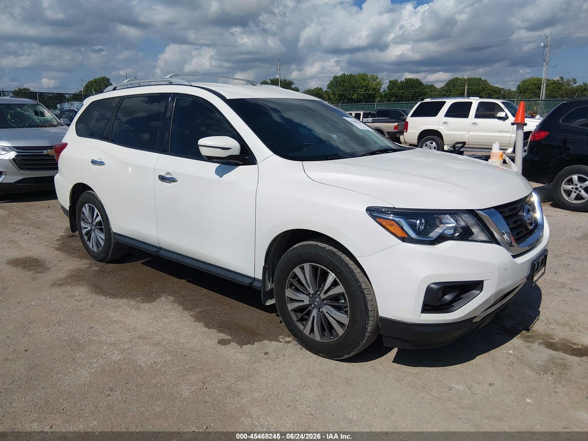 2017 NISSAN PATHFINDER SL