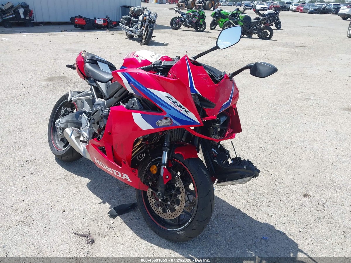2026 HONDA CBR650 R
