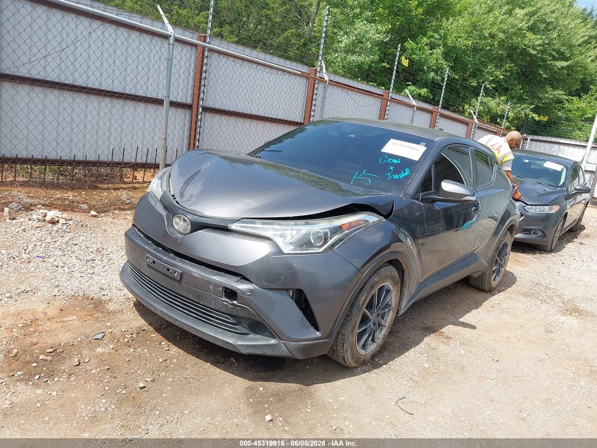 2019 TOYOTA C-HR LE — снимка 2