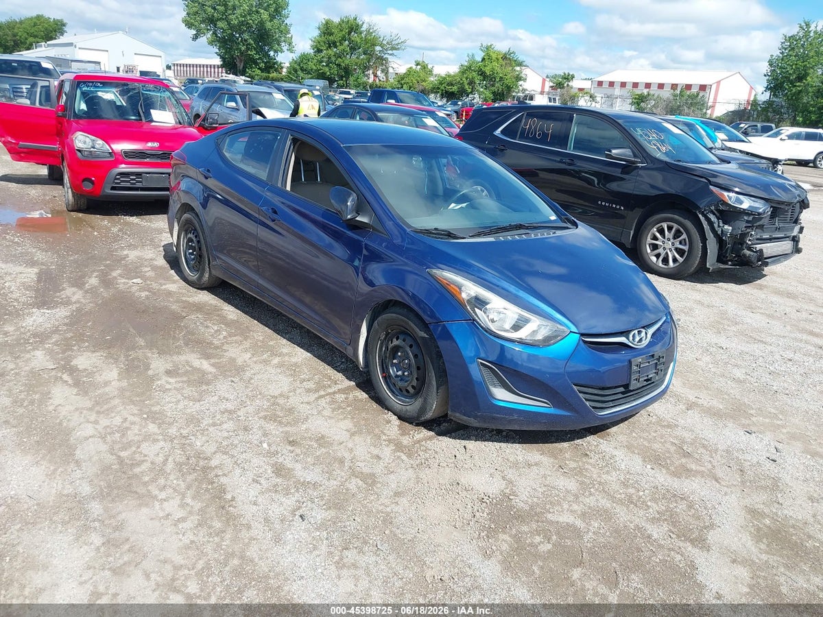 2016 HYUNDAI ELANTRA SE