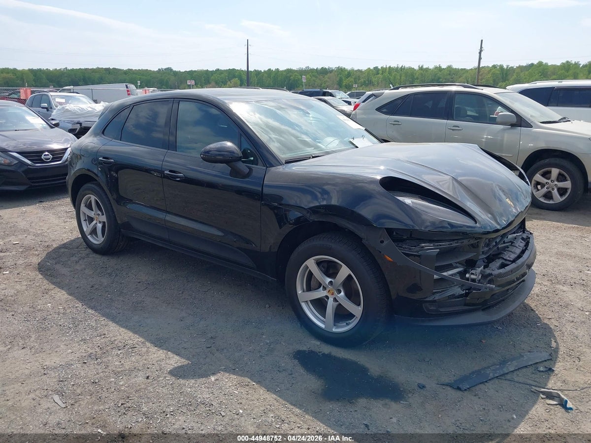 2019 PORSCHE MACAN