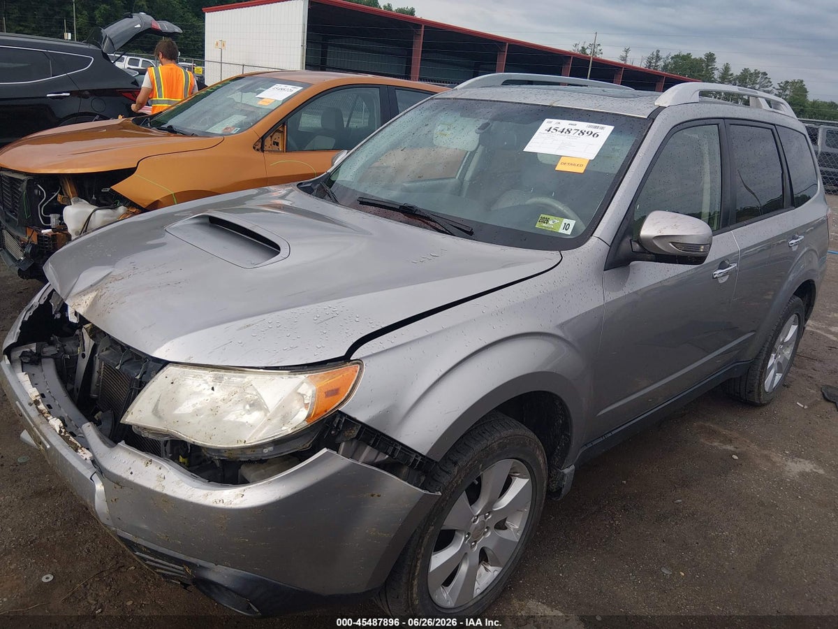 2011 SUBARU FORESTER 2.5XT TOURING — снимка 2