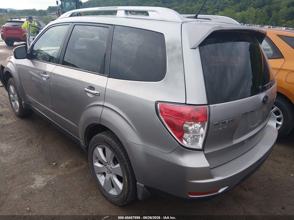 2011 SUBARU FORESTER 2.5XT TOURING — снимка 3
