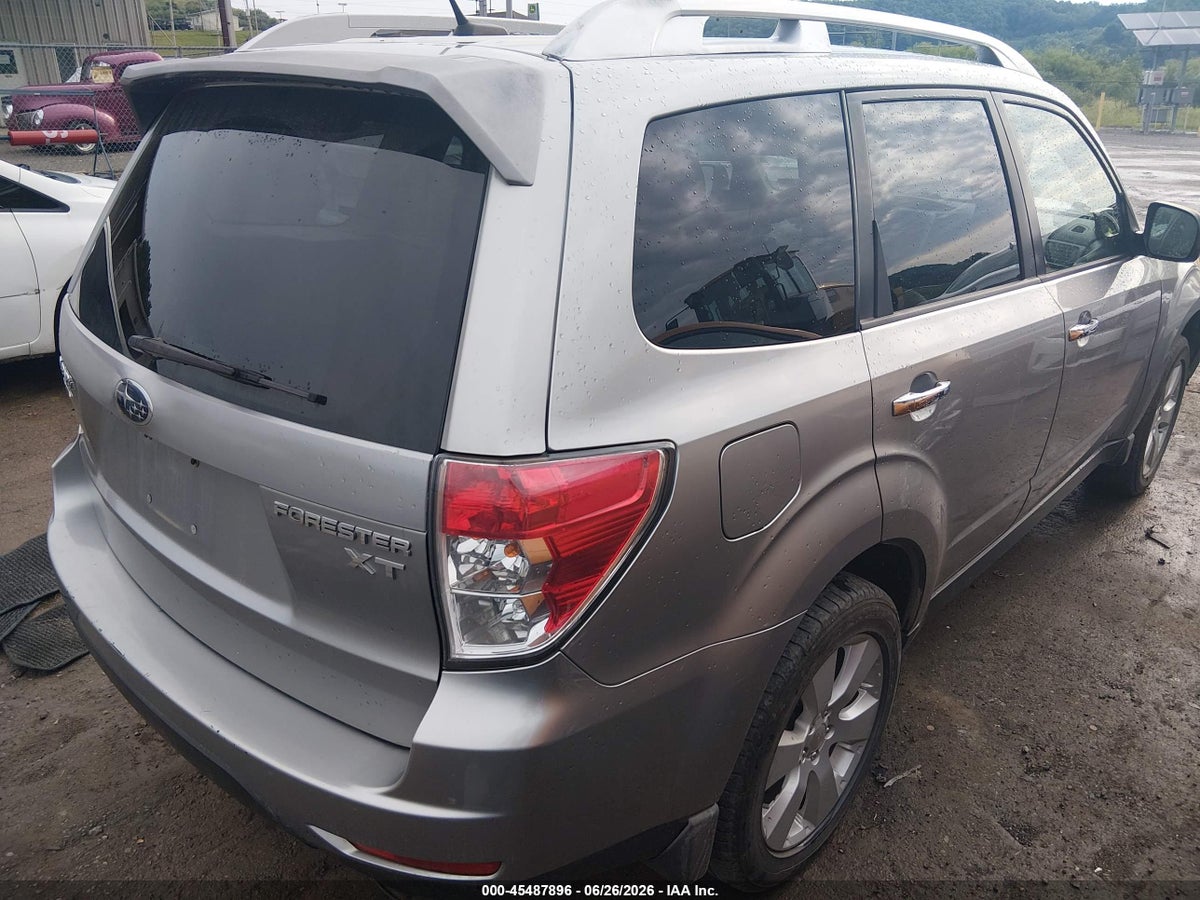 2011 SUBARU FORESTER 2.5XT TOURING — снимка 4