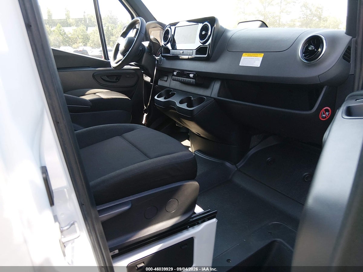 2026 MERCEDES-BENZ SPRINTER 2500 HIGH ROOF 4-CYL DIESEL — снимка 5