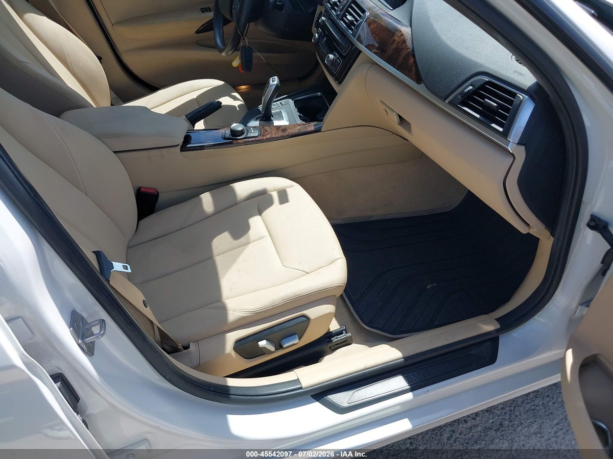 2016 BMW 320I — снимка 5