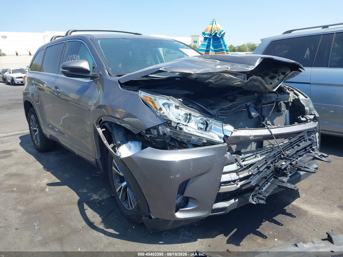 2018 TOYOTA HIGHLANDER LE PLUS