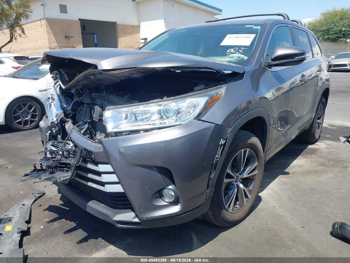2018 TOYOTA HIGHLANDER LE PLUS — снимка 2