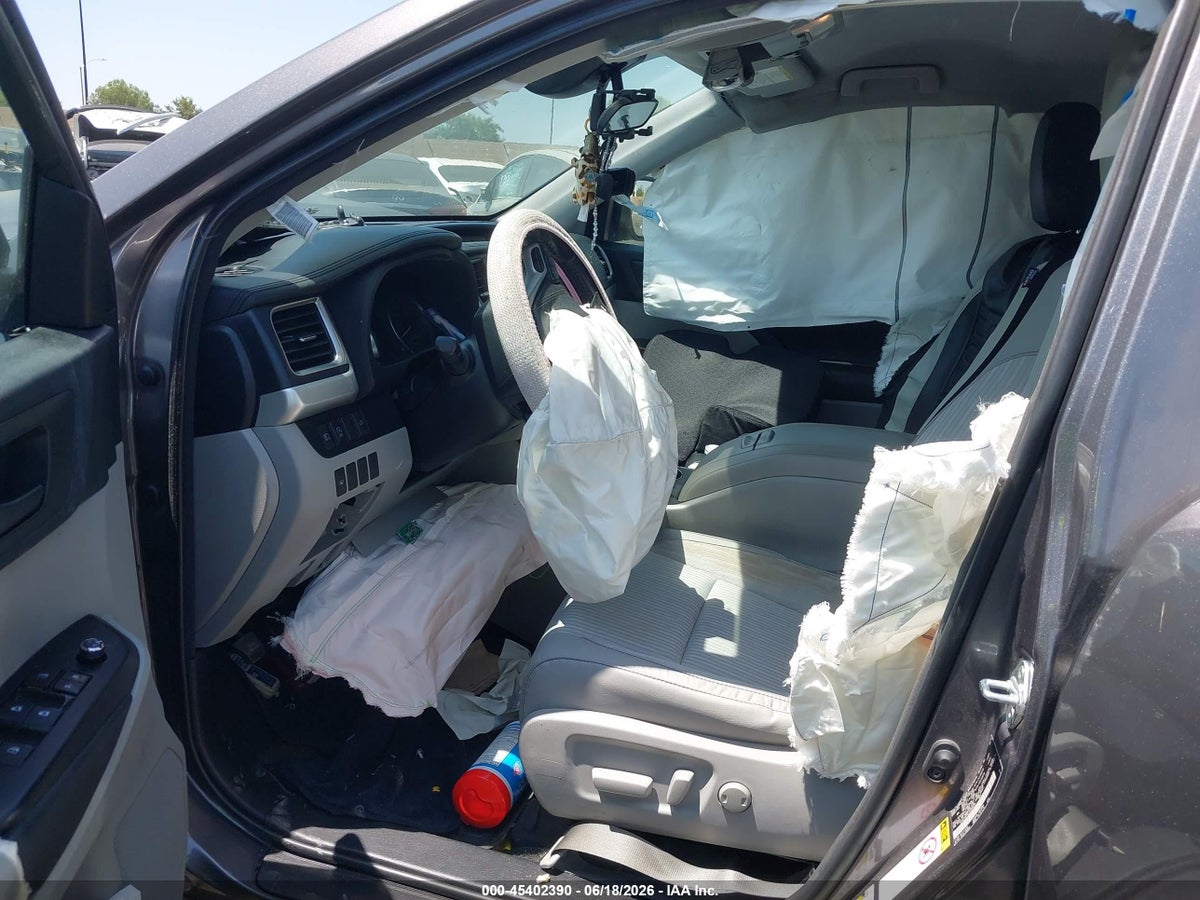 2018 TOYOTA HIGHLANDER LE PLUS — снимка 5