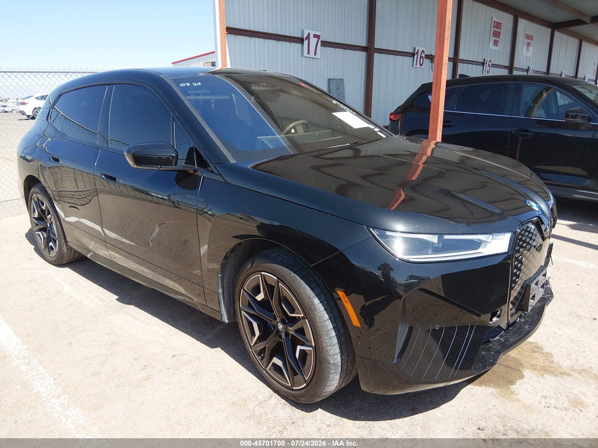 2025 BMW IX XDRIVE50