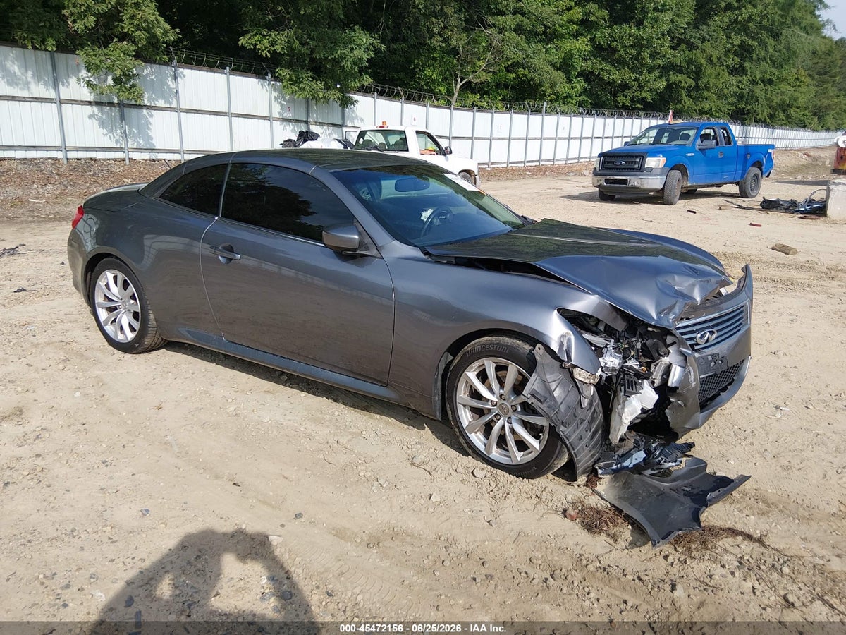 2013 INFINITI G37
