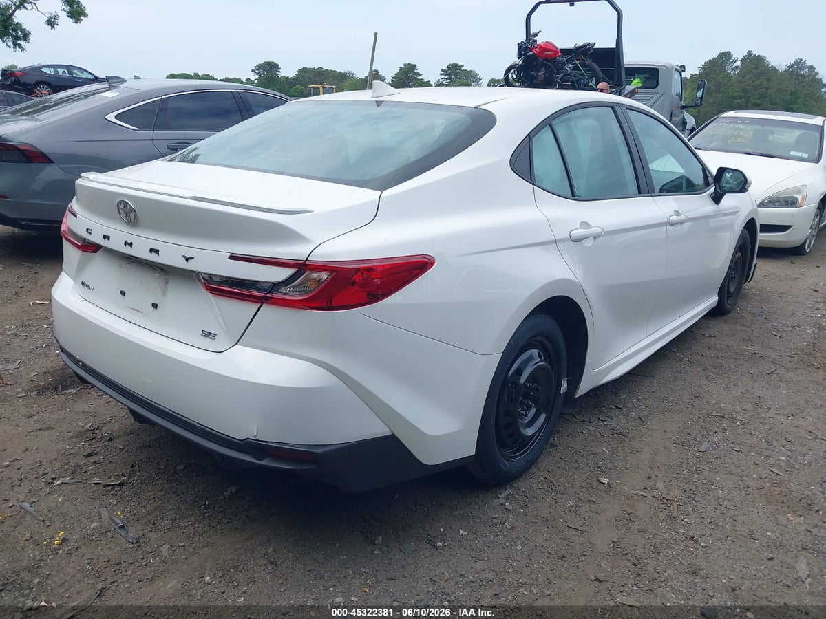 2026 TOYOTA CAMRY SE — снимка 4