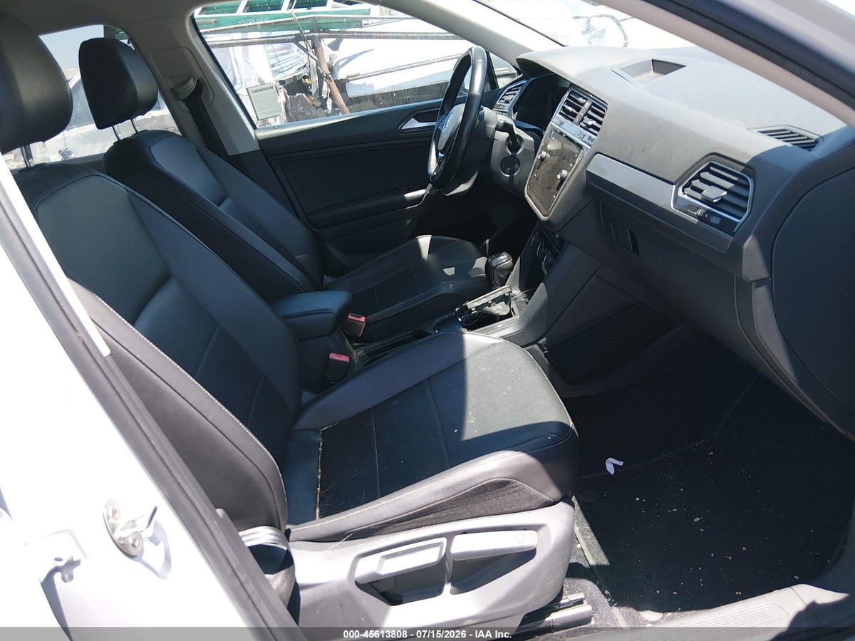 2018 VOLKSWAGEN TIGUAN 2.0T SE/2.0T SEL — снимка 5
