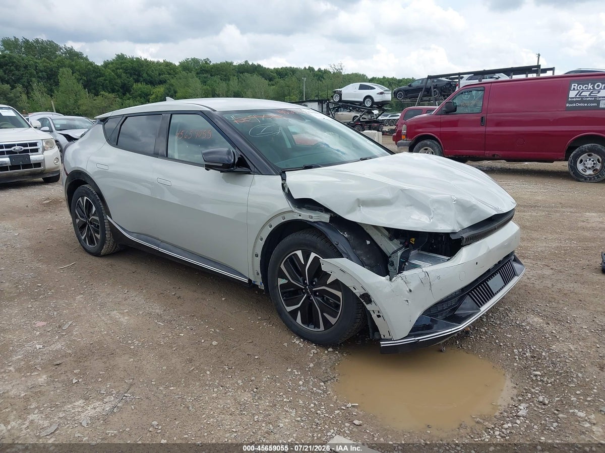 2022 KIA EV6 WIND