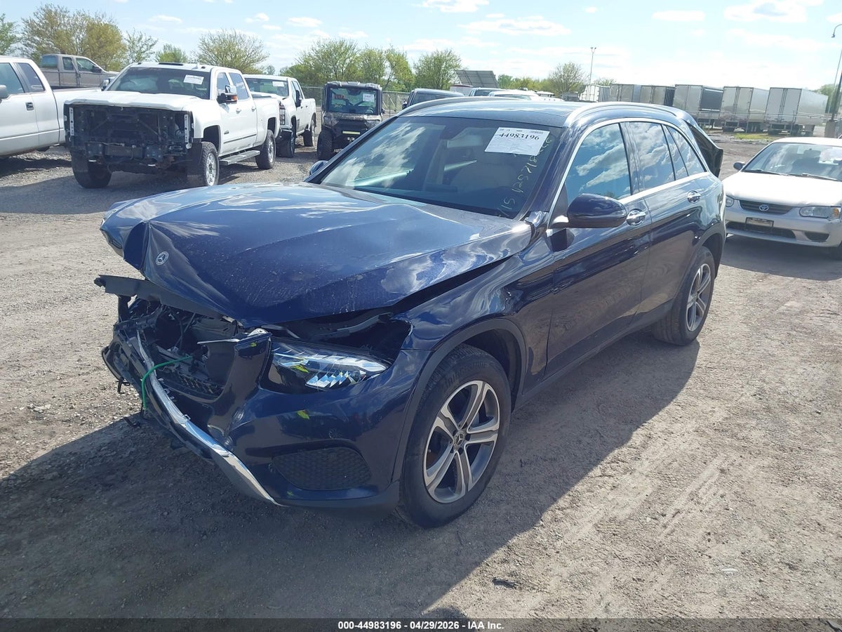 2019 MERCEDES-BENZ GLC 300 4MATIC — снимка 2