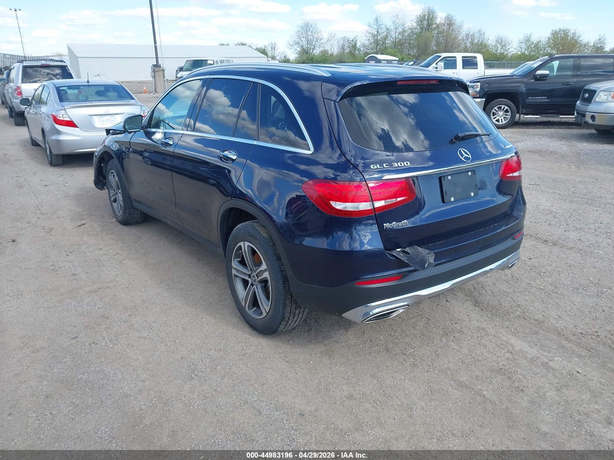 2019 MERCEDES-BENZ GLC 300 4MATIC — снимка 3