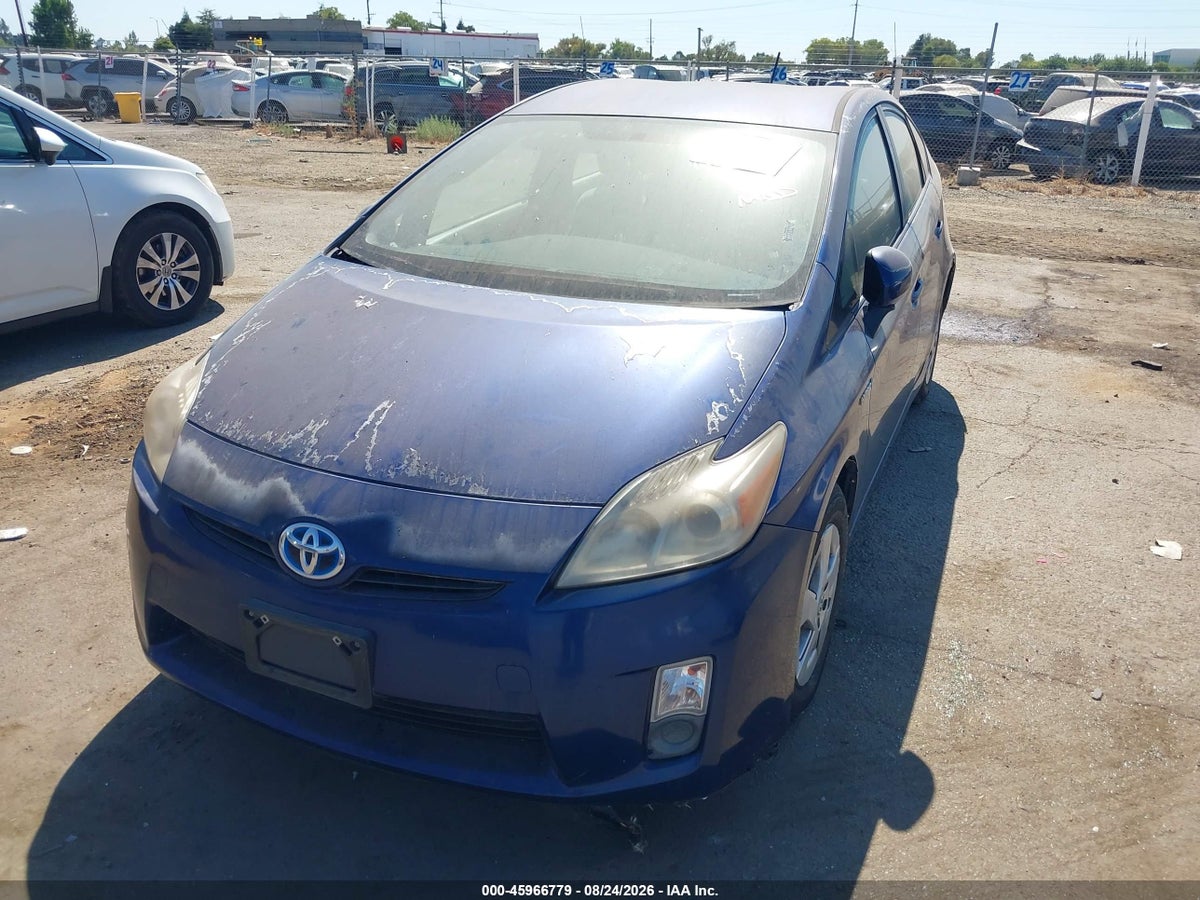 2011 TOYOTA PRIUS THREE — снимка 2