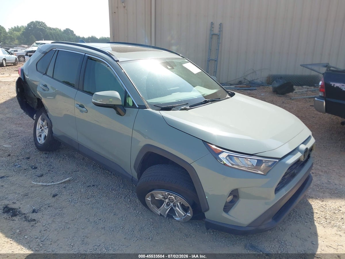 2021 TOYOTA RAV4 XLE