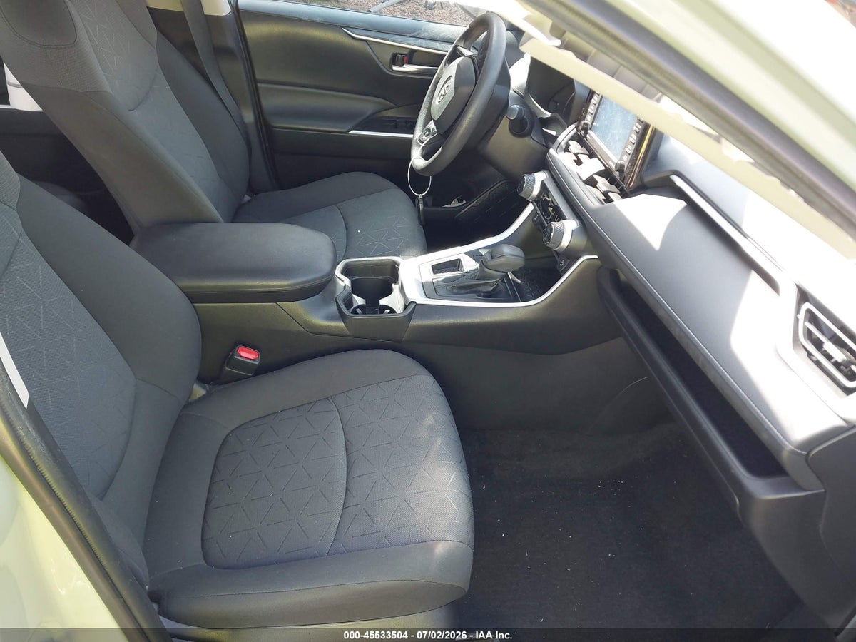 2021 TOYOTA RAV4 XLE — снимка 5