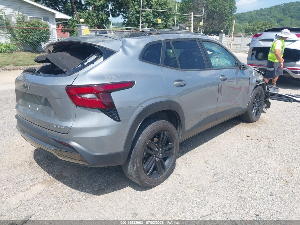 2025 CHEVROLET TRAX FWD ACTIV — снимка 4