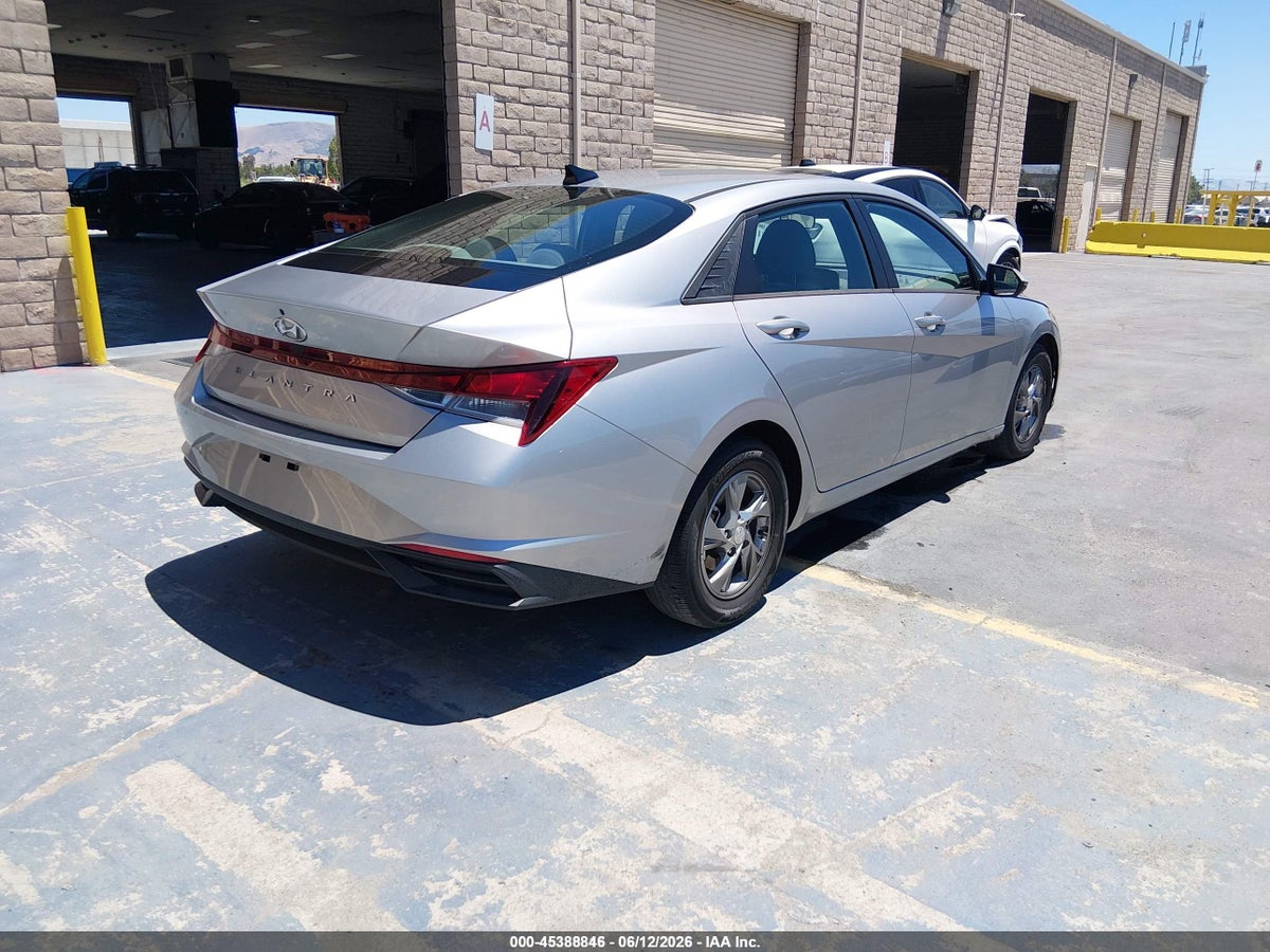 2021 HYUNDAI ELANTRA SE — снимка 4