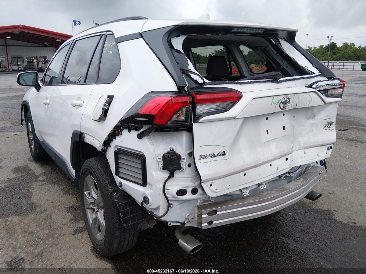 2024 TOYOTA RAV4 XLE — снимка 3
