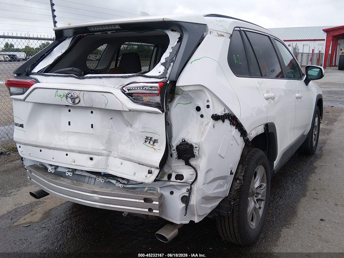 2024 TOYOTA RAV4 XLE — снимка 4