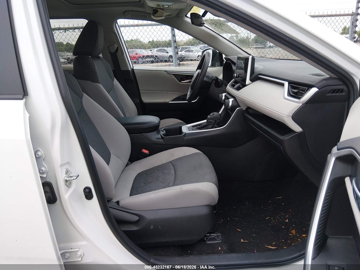 2024 TOYOTA RAV4 XLE — снимка 5