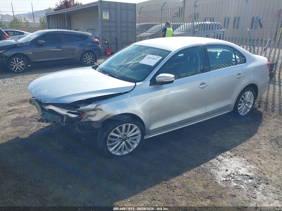 2011 VOLKSWAGEN JETTA 2.5L SEL — снимка 2