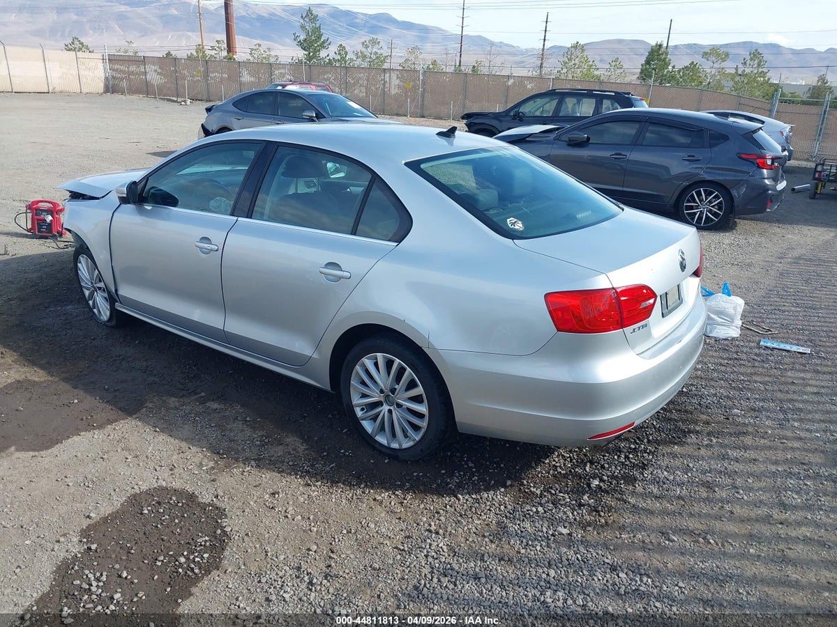 2011 VOLKSWAGEN JETTA 2.5L SEL — снимка 3