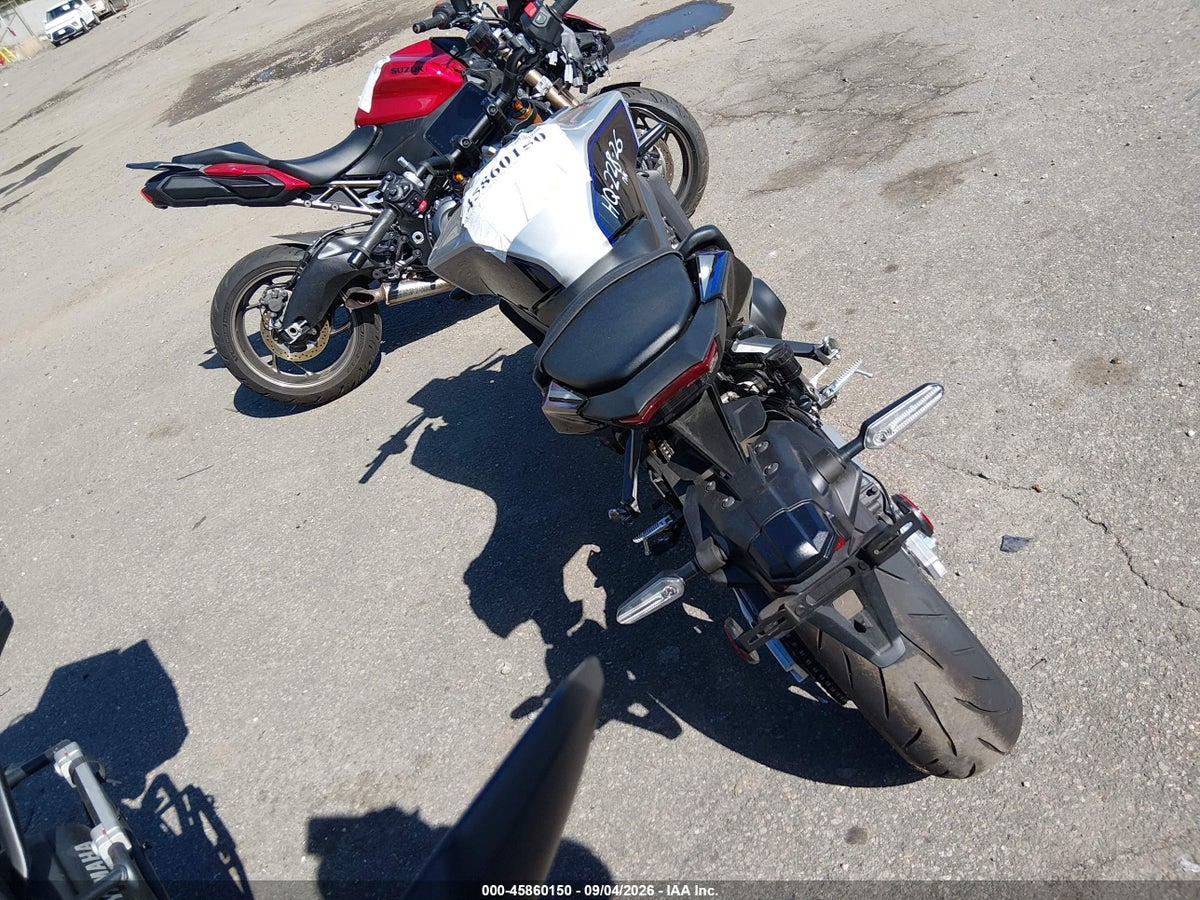 2025 YAMAHA MT09 SP — снимка 3
