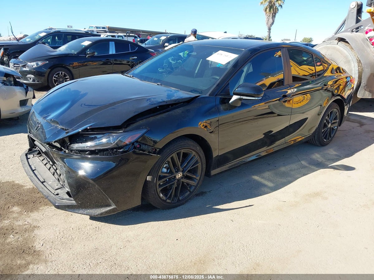 2025 TOYOTA CAMRY LE — снимка 2