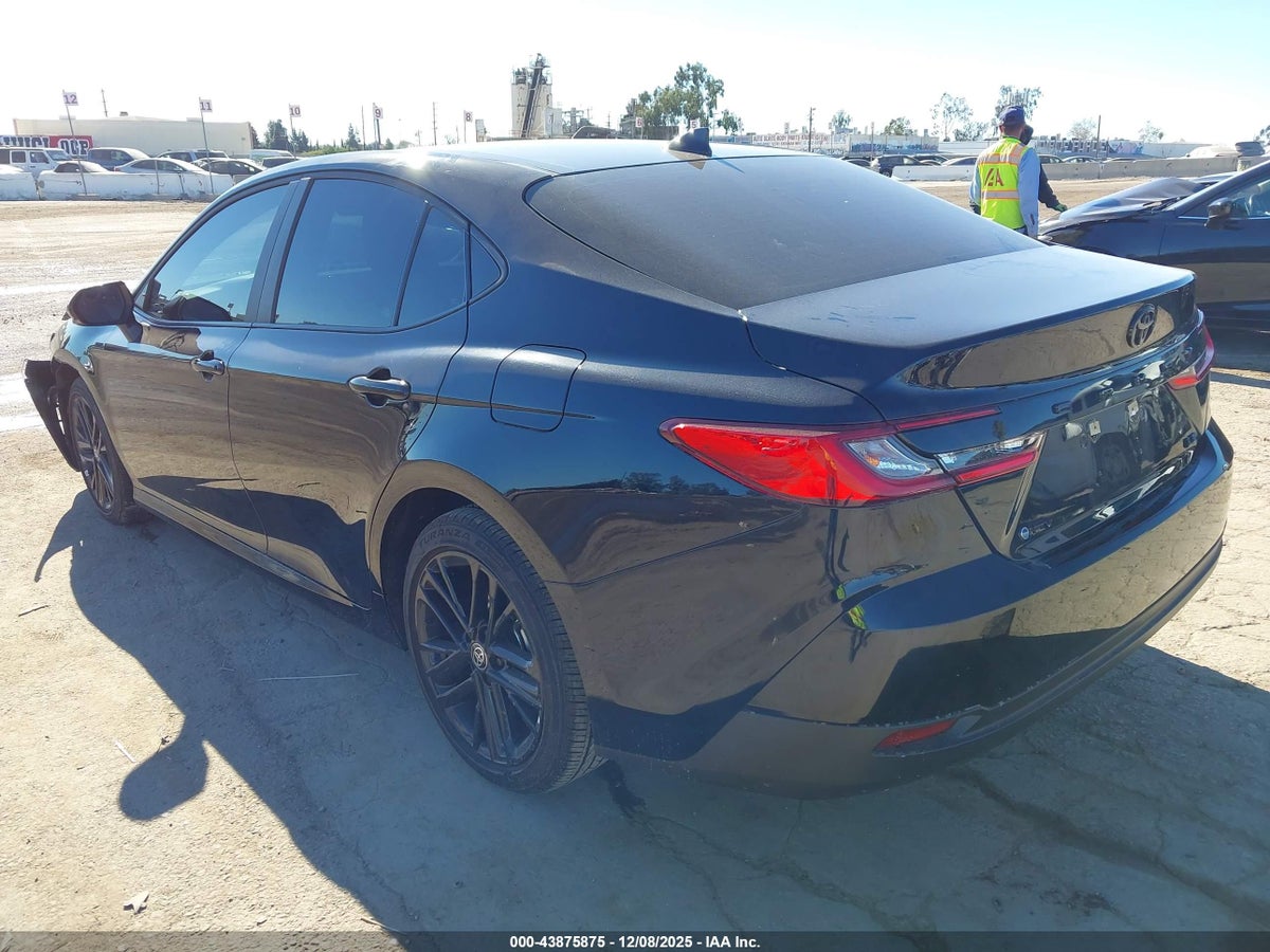 2025 TOYOTA CAMRY LE — снимка 3