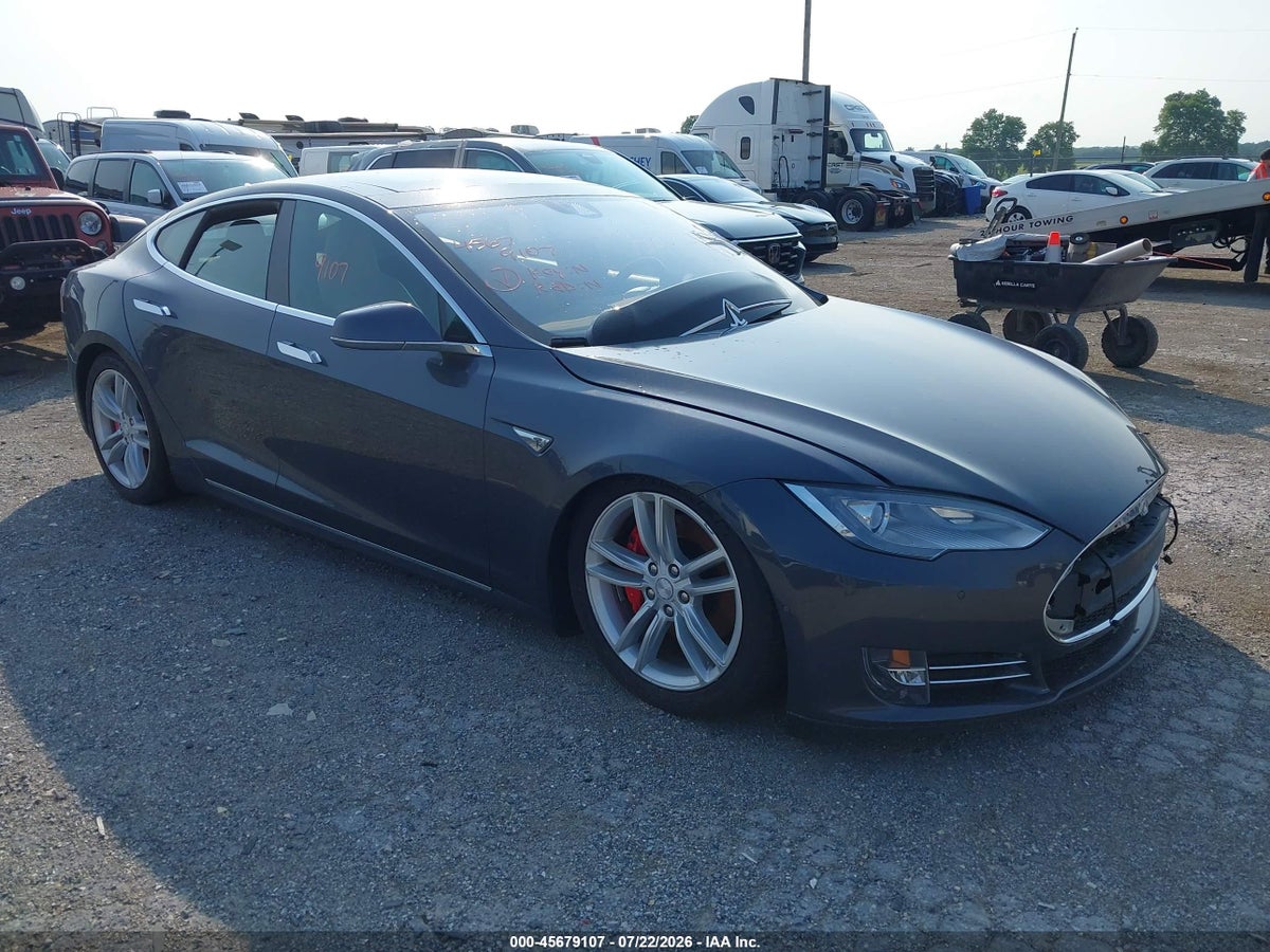2015 TESLA MODEL S 85D/P85D