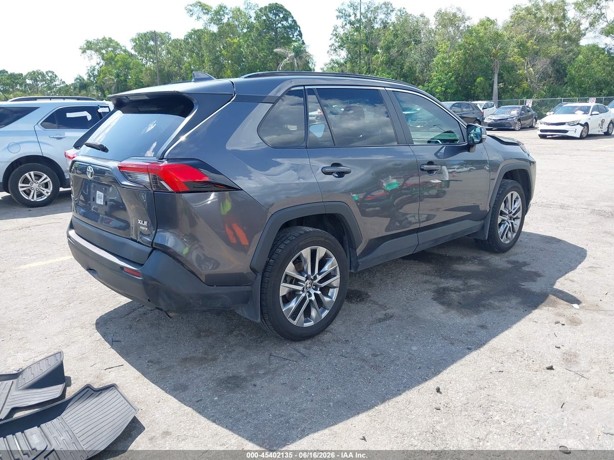 2023 TOYOTA RAV4 XLE PREMIUM — снимка 4
