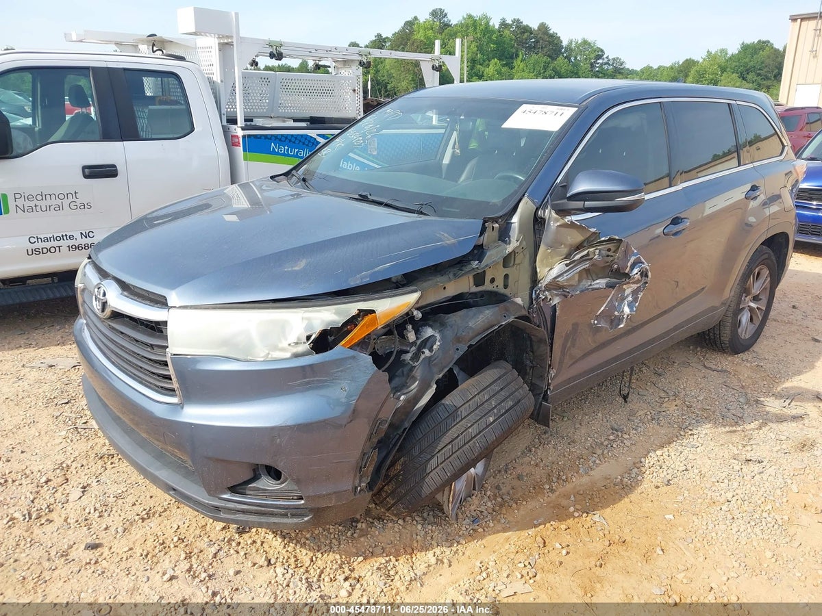 2015 TOYOTA HIGHLANDER LE PLUS V6 — снимка 2