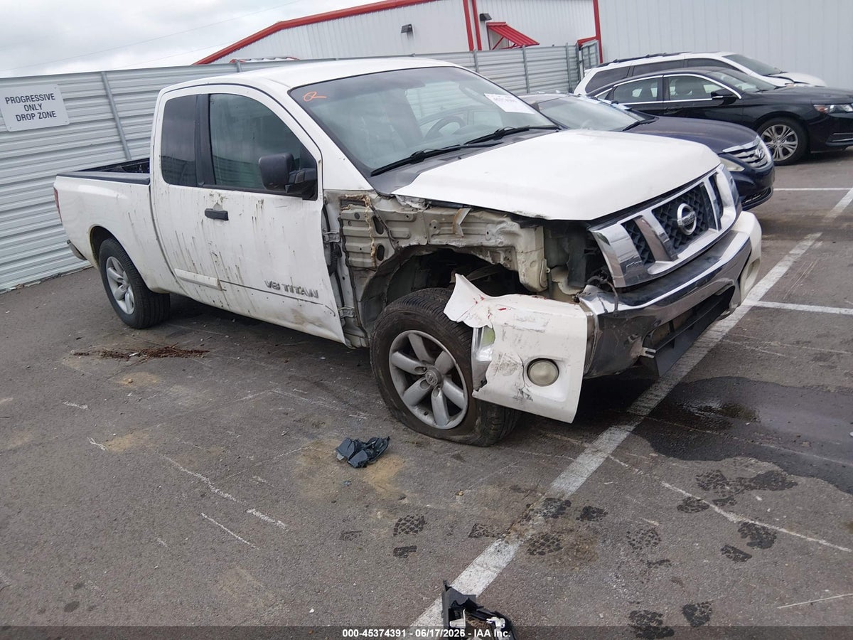 2010 NISSAN TITAN SE