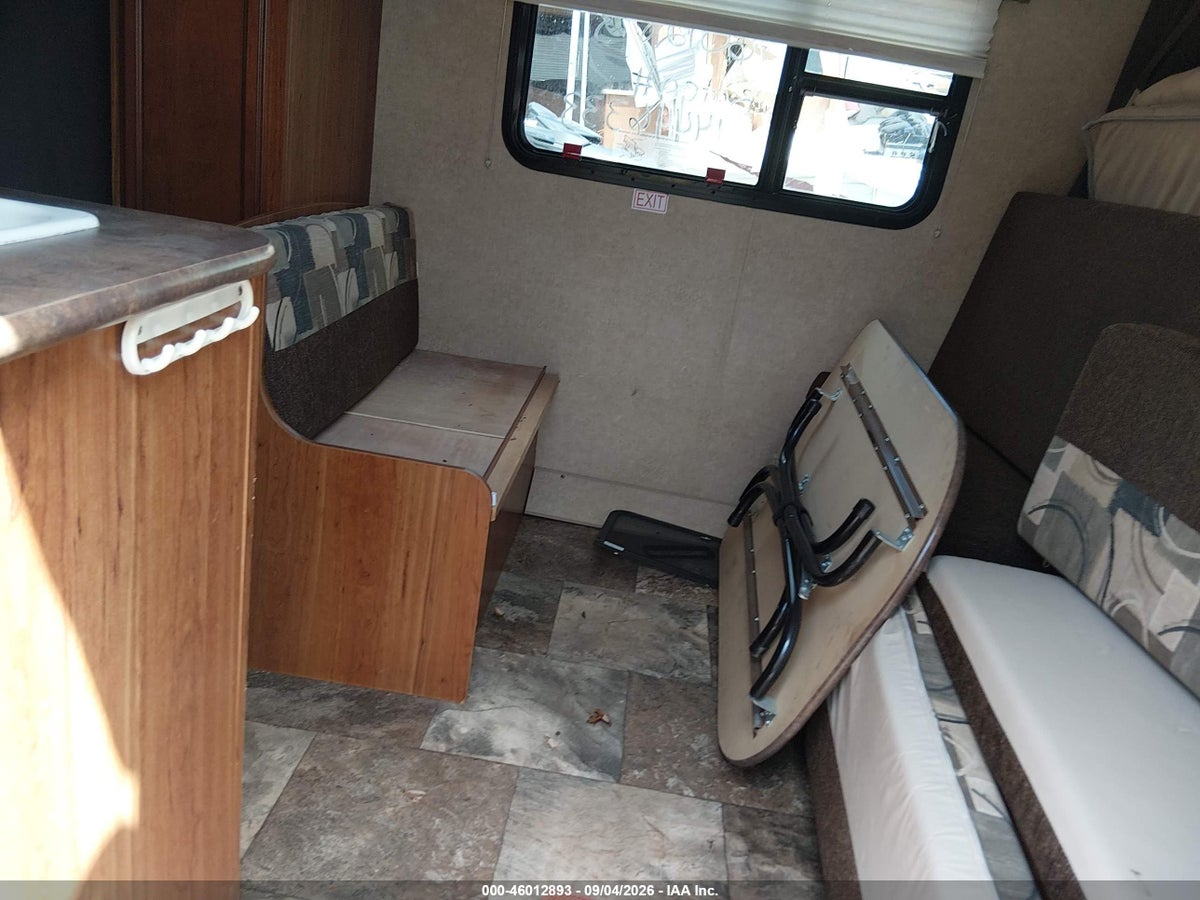 2015 STARCRAFT LAUNCH TRAVEL TRAILER — снимка 5