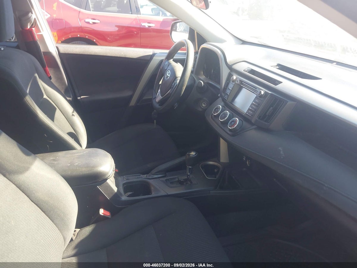2017 TOYOTA RAV4 LE — снимка 5