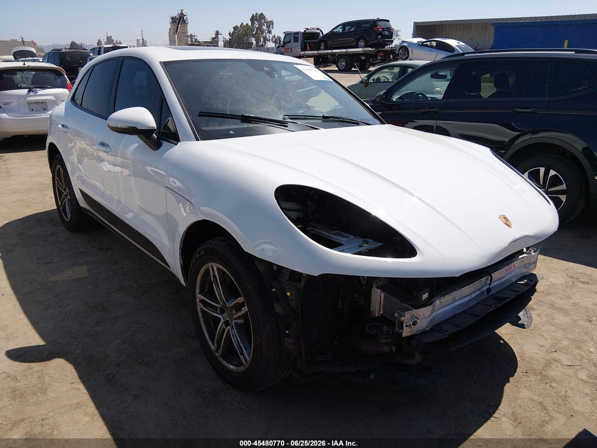 2021 PORSCHE MACAN
