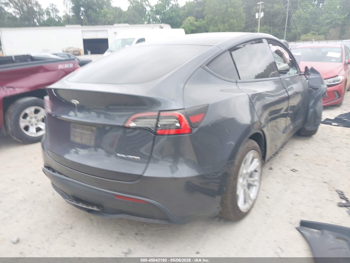 2021 TESLA MODEL Y LONG RANGE DUAL MOTOR ALL-WHEEL DRIVE — снимка 4