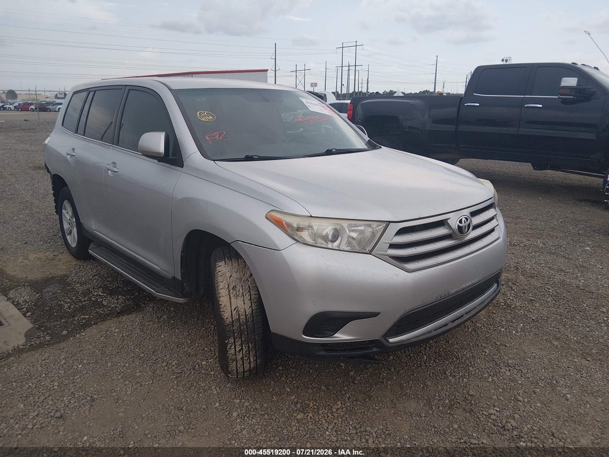 2013 TOYOTA HIGHLANDER