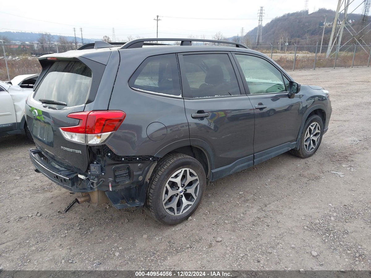 2021 SUBARU FORESTER PREMIUM — снимка 4
