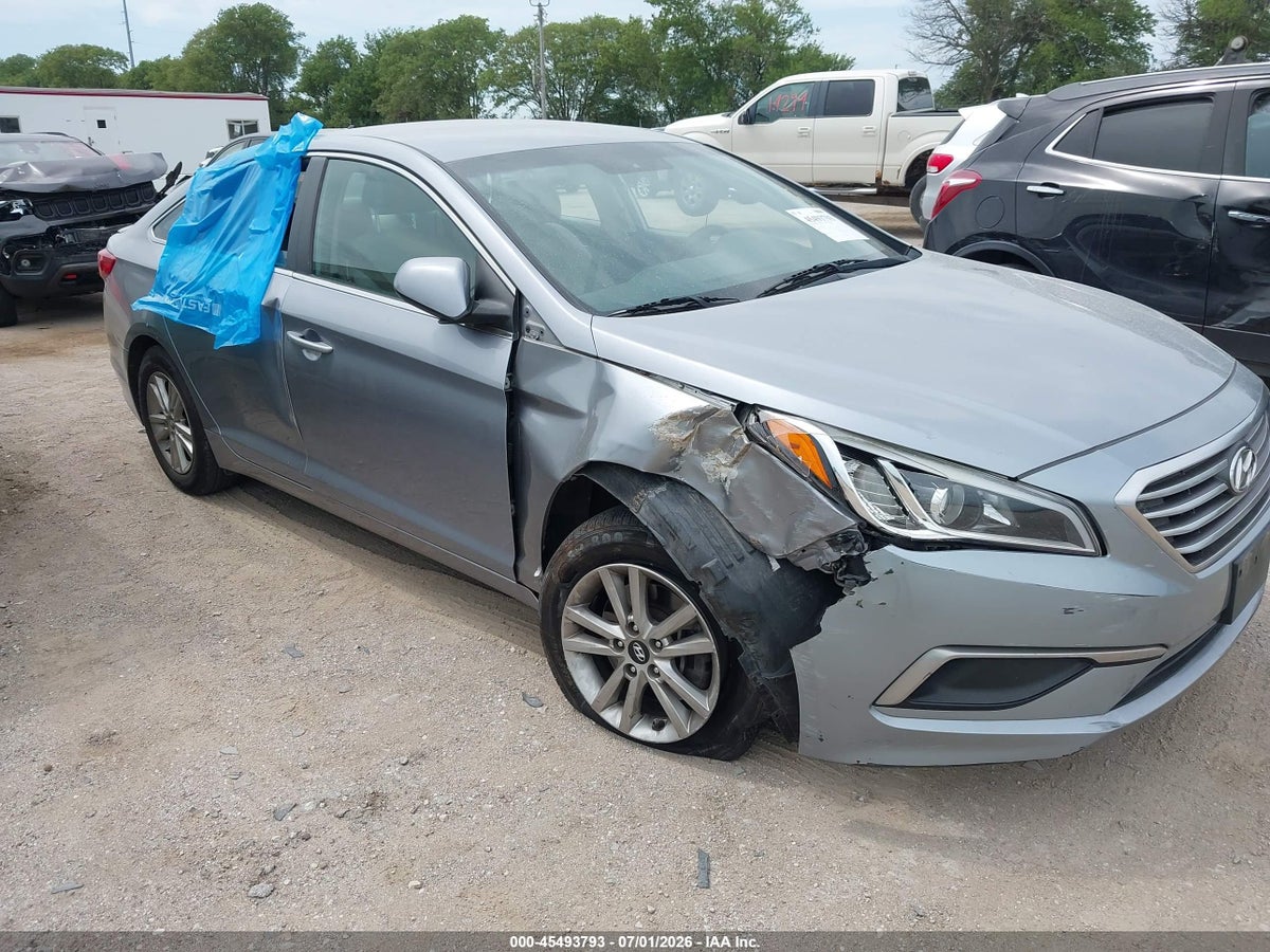 2016 HYUNDAI SONATA SE