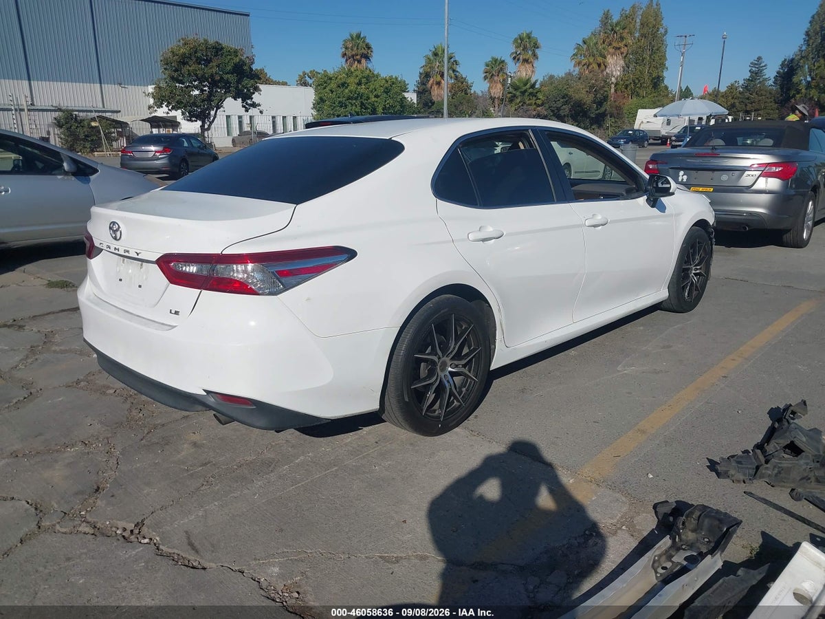 2018 TOYOTA CAMRY LE — снимка 4