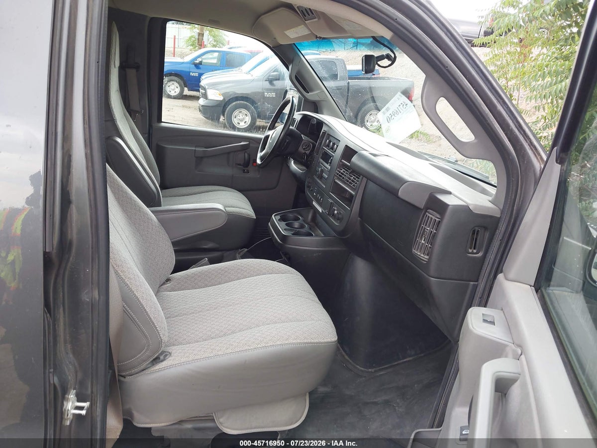2017 CHEVROLET EXPRESS 2500 LS — снимка 5