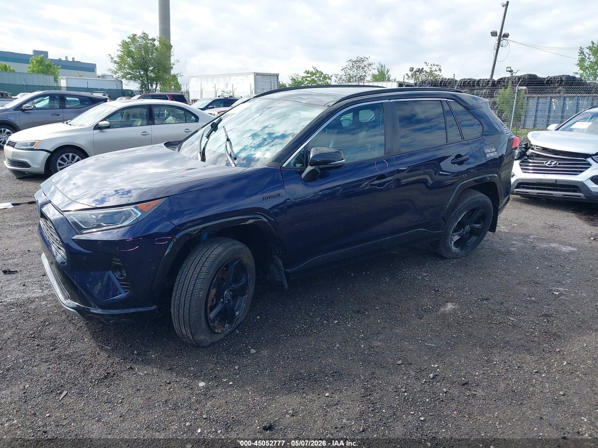 2021 TOYOTA RAV4 HYBRID XSE — снимка 2