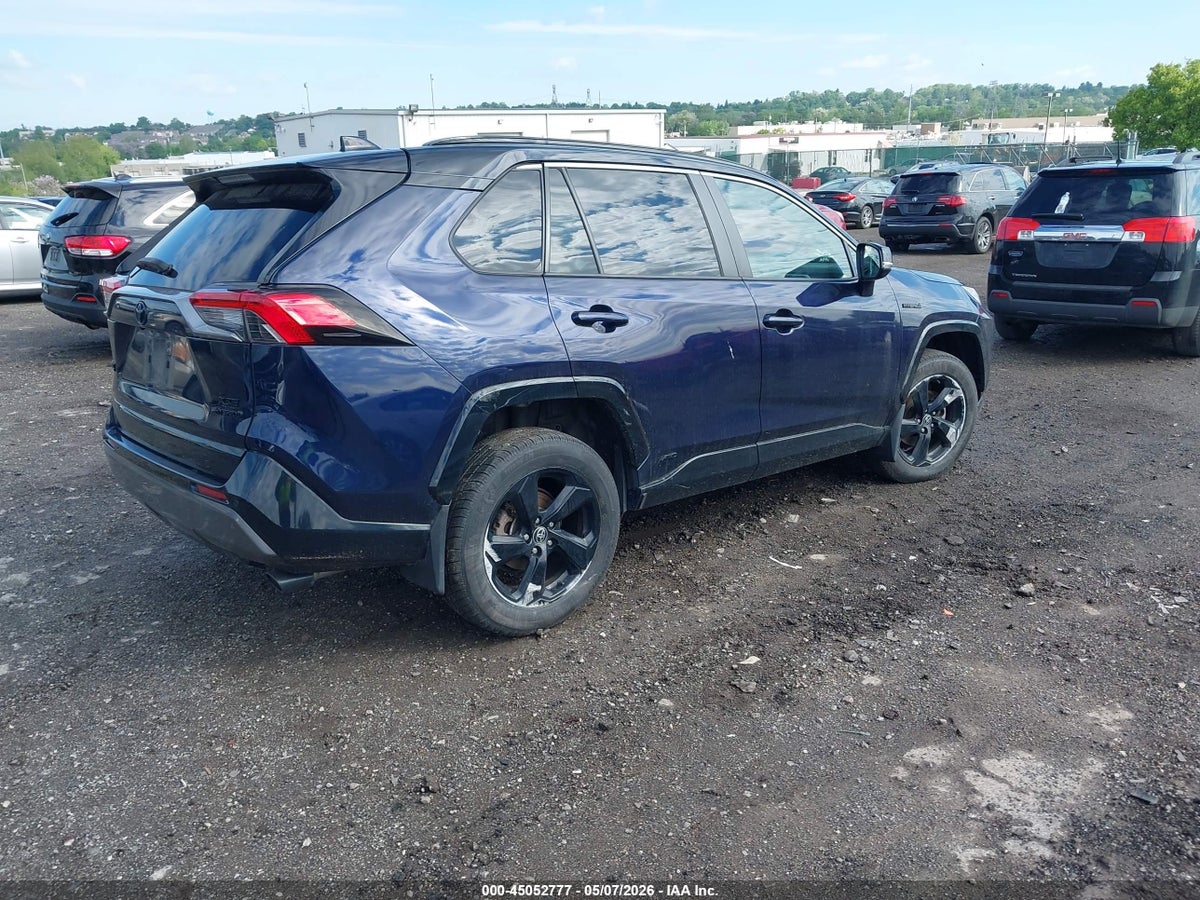 2021 TOYOTA RAV4 HYBRID XSE — снимка 4