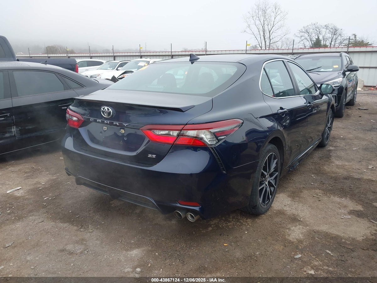 2021 TOYOTA CAMRY SE — снимка 4