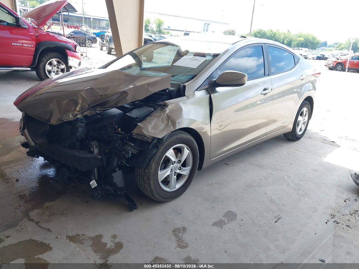 2014 HYUNDAI ELANTRA SE — снимка 2